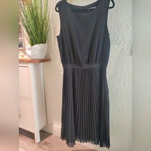 Hallhuber Maxi Dress Plissee Black Business